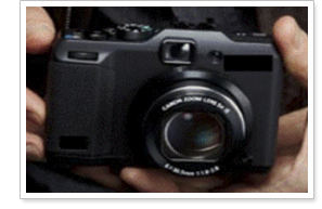 アルミ加工例、デジタルカメラの外装カバー